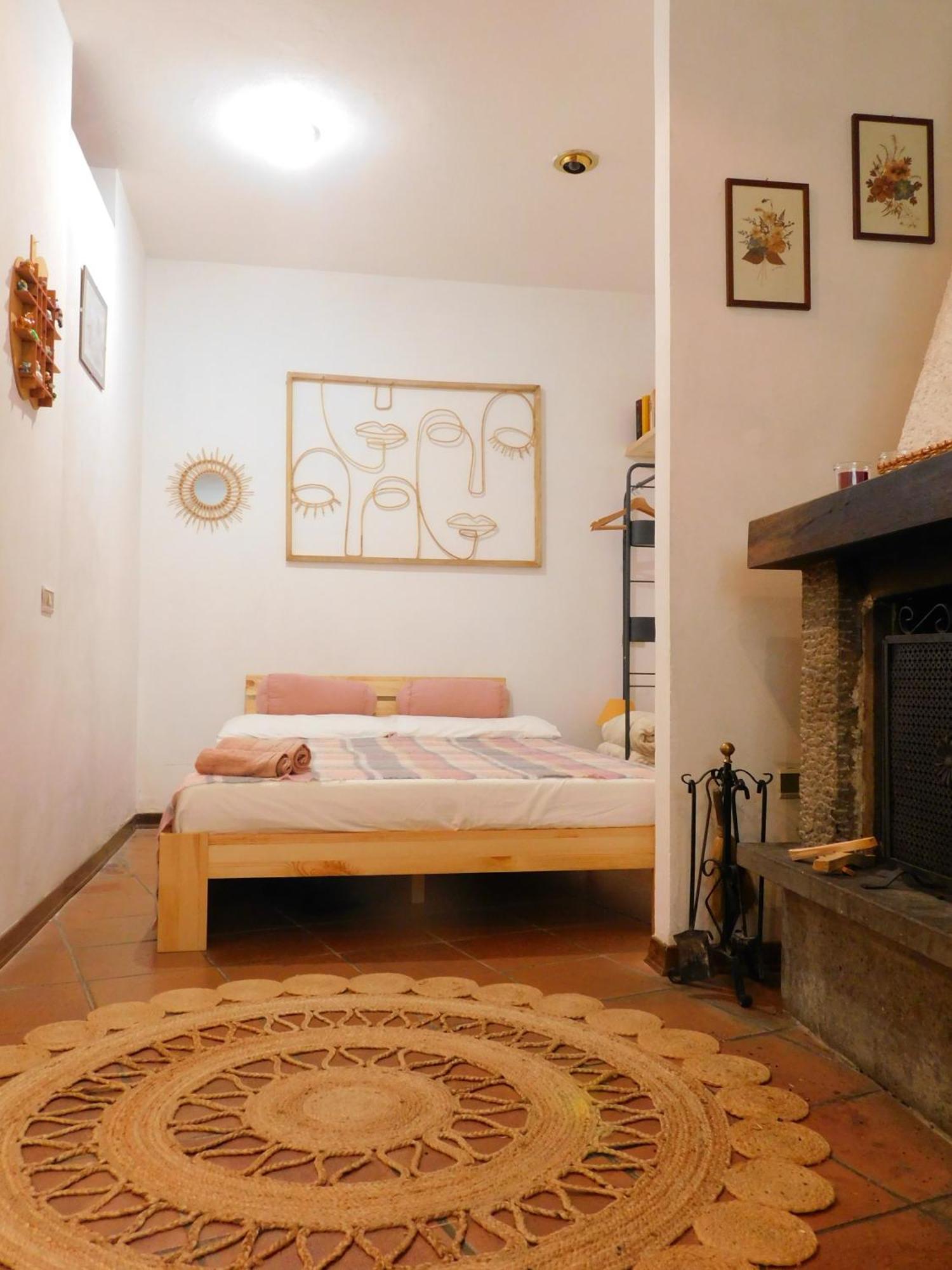 Graziosa Casetta Con Camino In Pietra E Giardino อาเบโตเน ภายนอก รูปภาพ